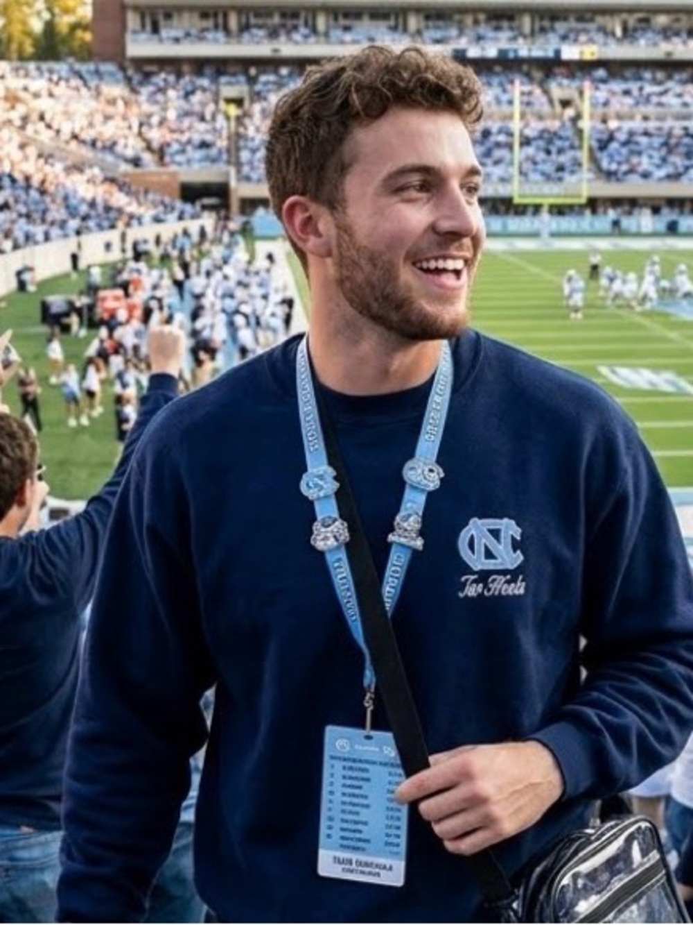 UNC Tar Heels Navy Blue Crewneck Sweater